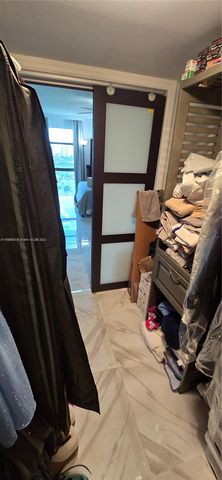 20301 W Country Club Dr 2528, Aventura, FL 33180