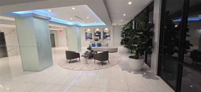 20301 W Country Club Dr 2528, Aventura, FL 33180