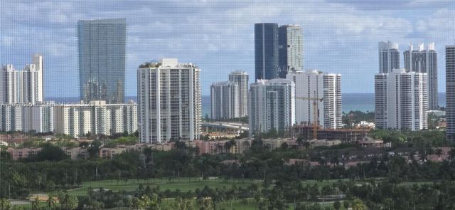 20301 W Country Club Dr 2528, Aventura, FL 33180