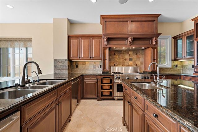 27 Pacific Mist, Newport Coast, CA 92657