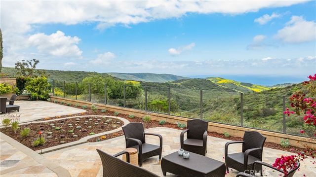 27 Pacific Mist, Newport Coast, CA 92657