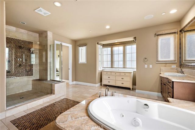 27 Pacific Mist, Newport Coast, CA 92657