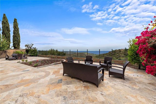 27 Pacific Mist, Newport Coast, CA 92657