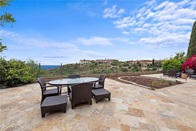 27 Pacific Mist, Newport Coast, CA 92657