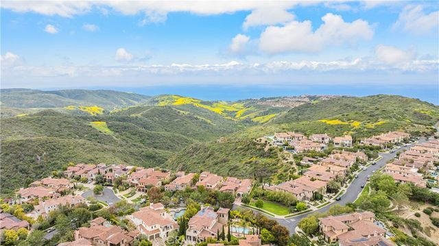 27 Pacific Mist, Newport Coast, CA 92657