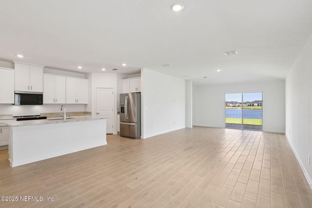 12673 SENBAY Court, Jacksonville, FL 32218