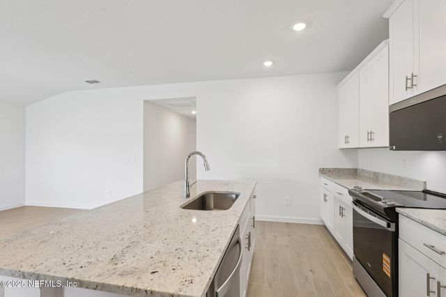 12673 SENBAY Court, Jacksonville, FL 32218