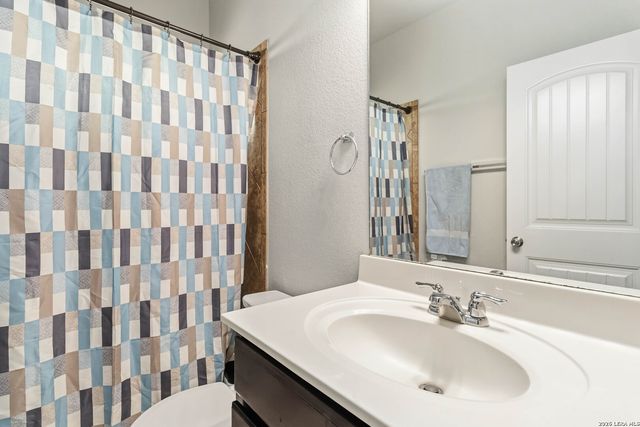 6742 Indian Ldg, San Antonio, TX 78253