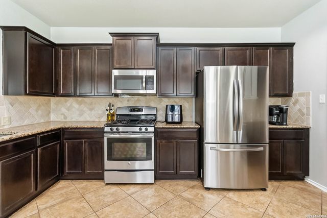 6742 Indian Ldg, San Antonio, TX 78253