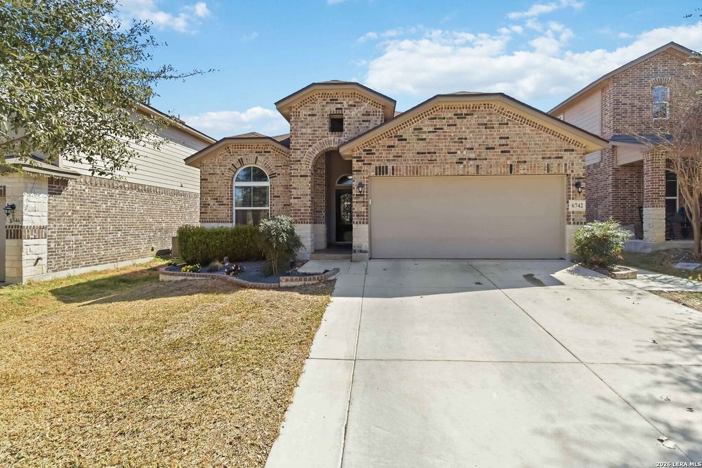 6742 Indian Ldg, San Antonio, TX 78253