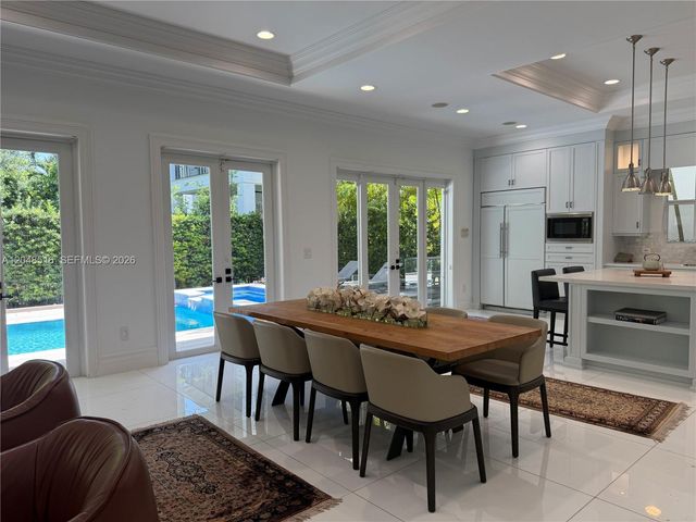 4724 SW 72nd Street, Miami, FL 33143