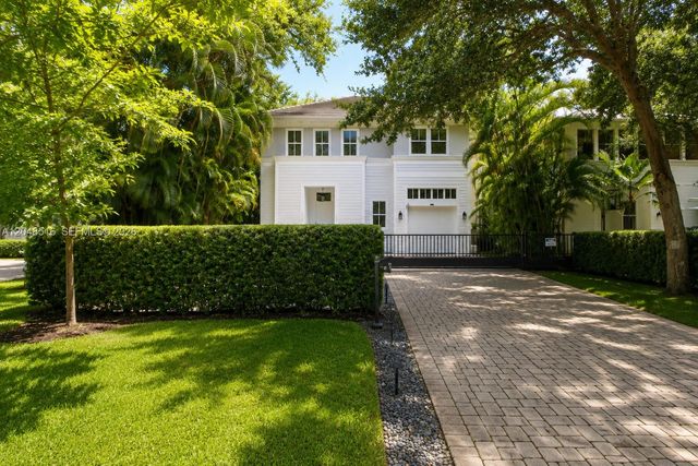 4724 SW 72nd Street, Miami, FL 33143