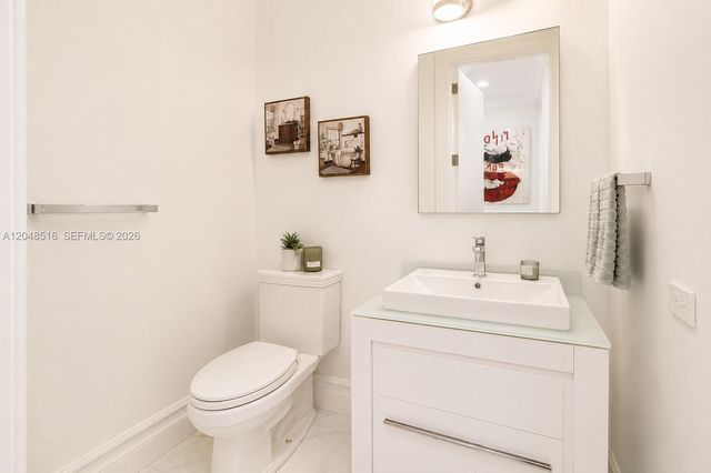 4724 SW 72nd Street, Miami, FL 33143