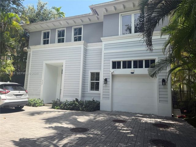 4724 SW 72nd Street, Miami, FL 33143