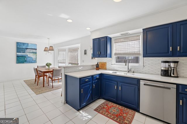 1233 Defoor Court NW, Atlanta, GA 30318