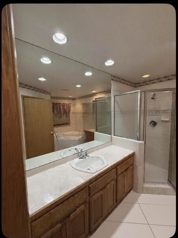 11028 W Daphne STREET, Milwaukee, WI 53224