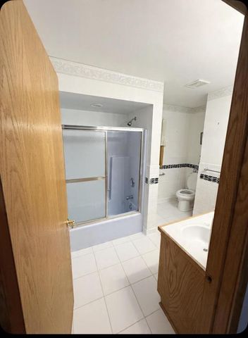 11028 W Daphne STREET, Milwaukee, WI 53224