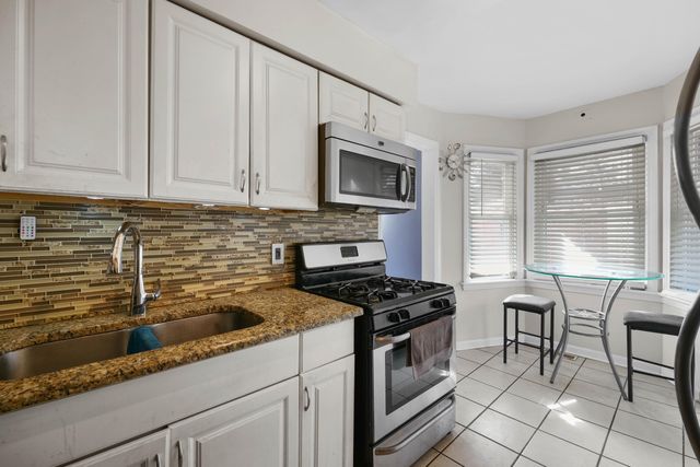 12261 Lansdowne Street E, Detroit City, MI 48224