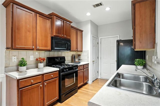 2263 Leicester SE Way, Atlanta, GA 30316