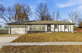 504 E Oak Street, Olathe, KS 66061