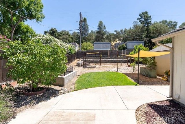 144 12th Street, Paso Robles, CA 93446