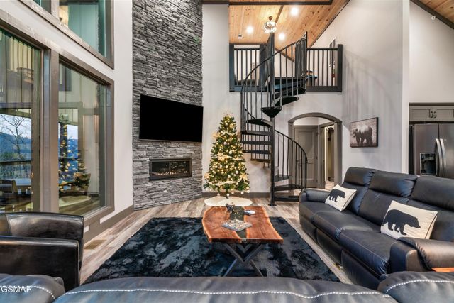 77 Flintlock Lane, Sevierville, TN 37862