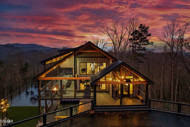 77 Flintlock Lane, Sevierville, TN 37862