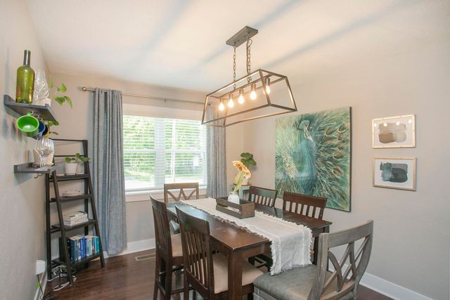 806 Fleming St, Columbia, TN 38401