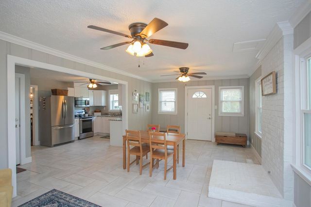 806 Fleming St, Columbia, TN 38401