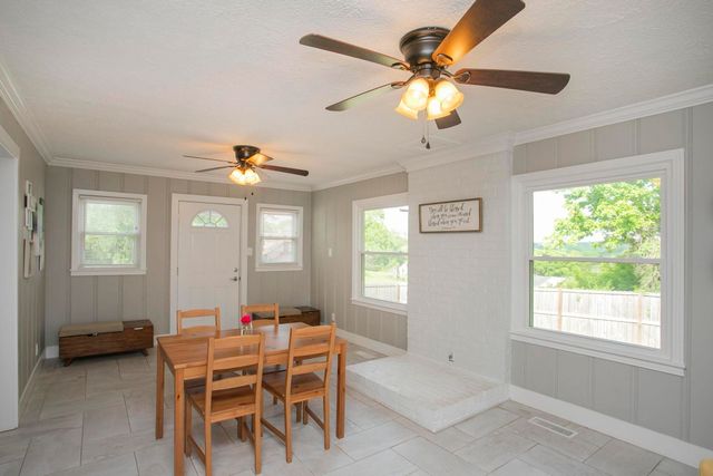 806 Fleming St, Columbia, TN 38401