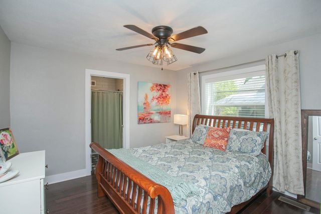 806 Fleming St, Columbia, TN 38401