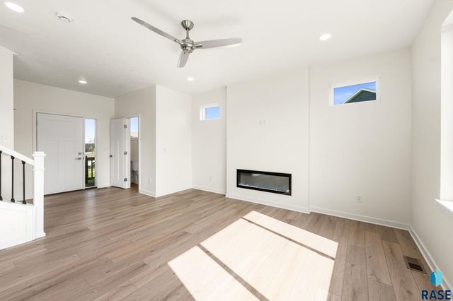 6304 S Dublin Ave Avenue, Sioux Falls, SD 57106