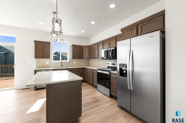 6304 S Dublin Ave Avenue, Sioux Falls, SD 57106