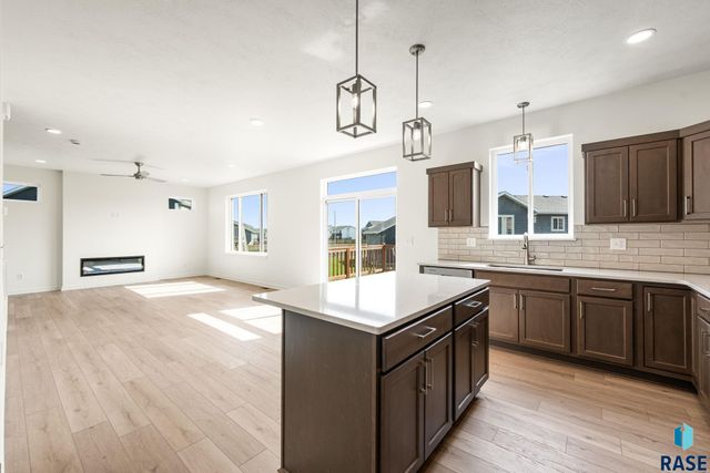 6304 S Dublin Ave Avenue, Sioux Falls, SD 57106