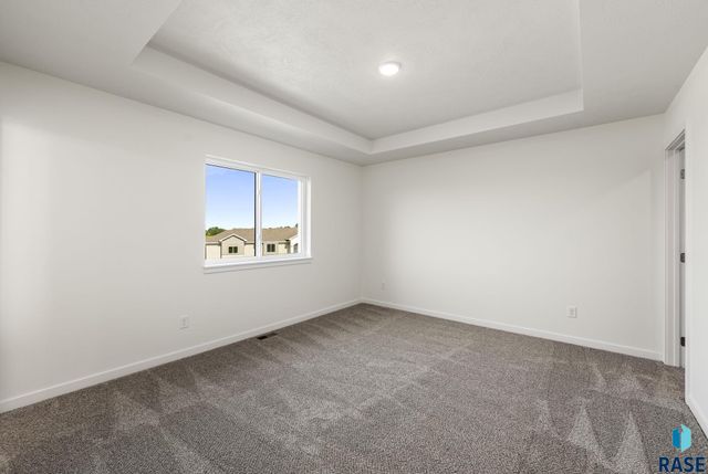 6304 S Dublin Ave Avenue, Sioux Falls, SD 57106