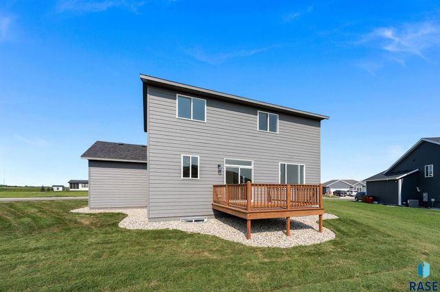 6304 S Dublin Ave Avenue, Sioux Falls, SD 57106