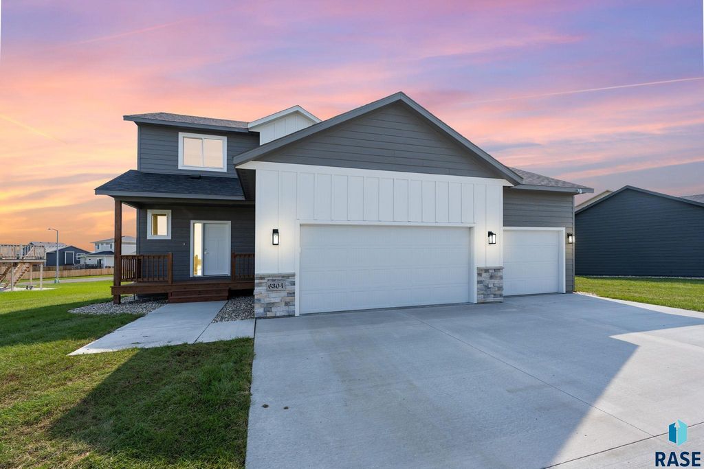 6304 S Dublin Ave Avenue, Sioux Falls, SD 57106