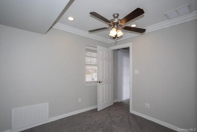 135 Westwood Drive 149, Westbury, NY 11590