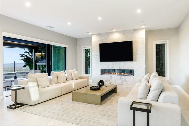 11730 N Primrose Court, Porter Ranch, CA 91326