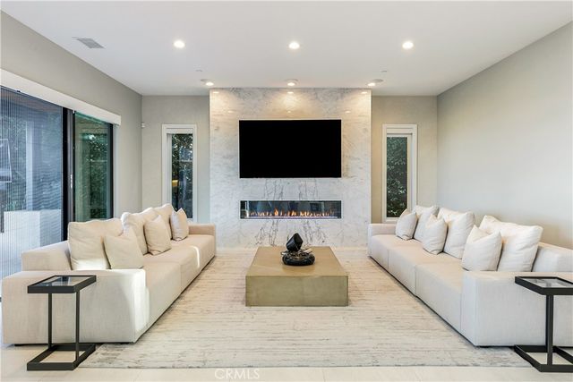 11730 N Primrose Court, Porter Ranch, CA 91326