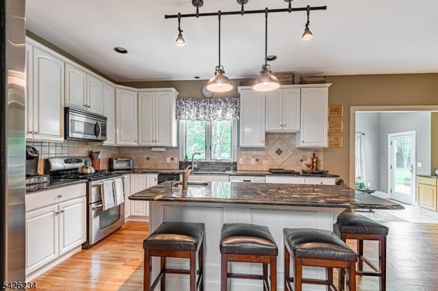 106 Stone Crossing, Greenwich Twp., NJ 08886