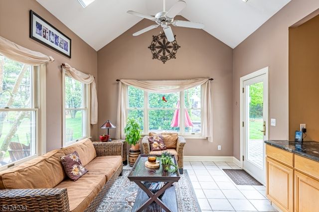 106 Stone Crossing, Greenwich Twp., NJ 08886