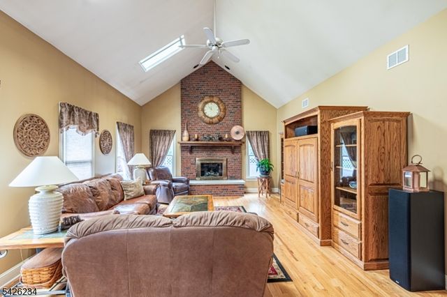 106 Stone Crossing, Greenwich Twp., NJ 08886