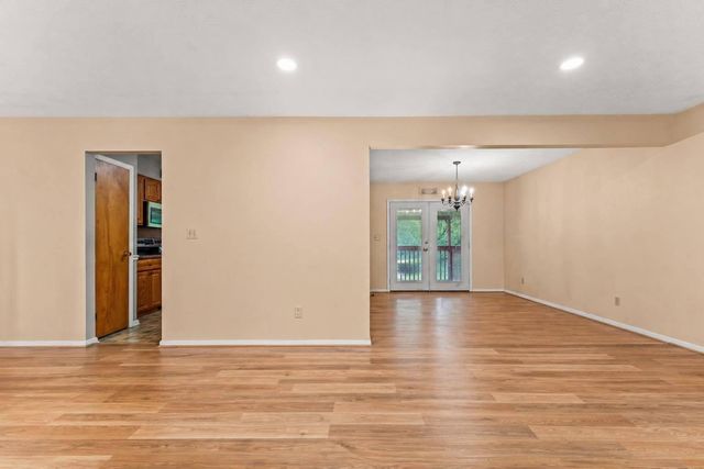 9 Bonnie Lane, Southgate, KY 41071