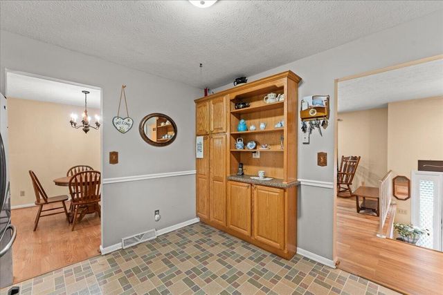 9 Bonnie Lane, Southgate, KY 41071