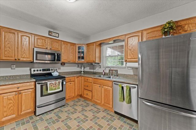9 Bonnie Lane, Southgate, KY 41071