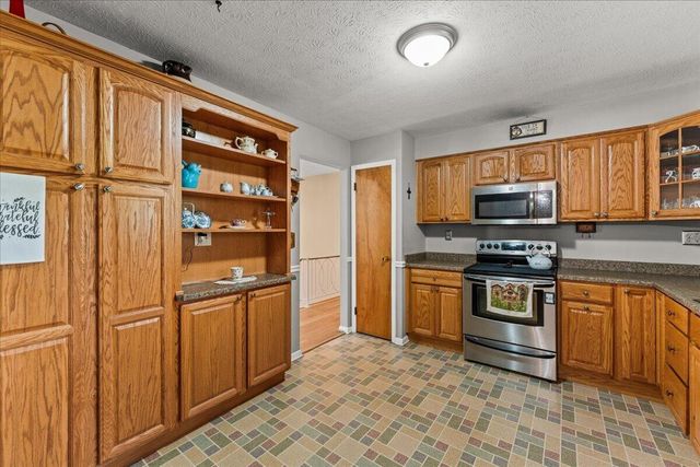 9 Bonnie Lane, Southgate, KY 41071