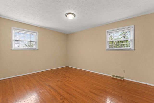 9 Bonnie Lane, Southgate, KY 41071