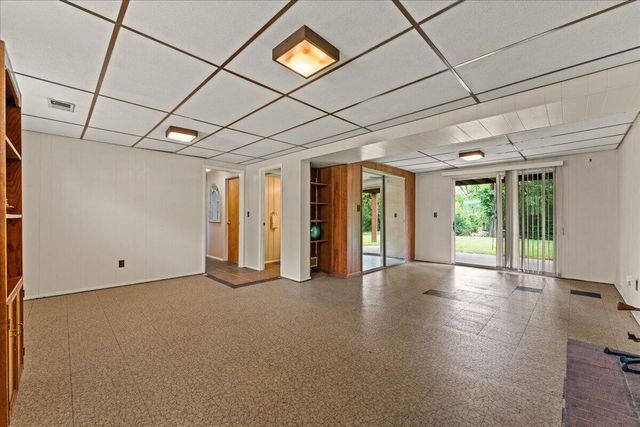 9 Bonnie Lane, Southgate, KY 41071