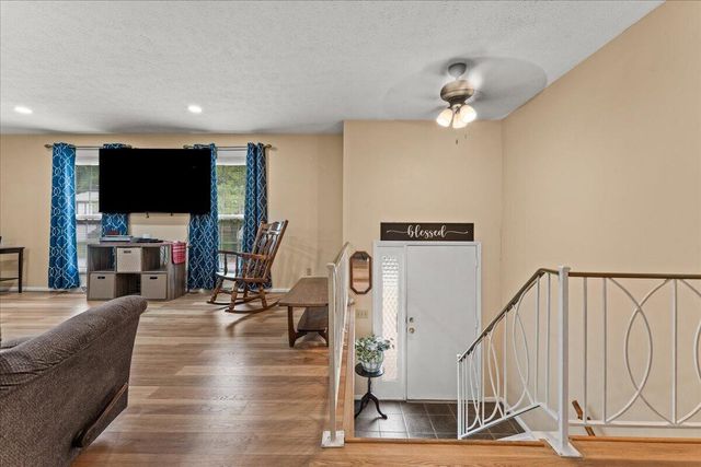 9 Bonnie Lane, Southgate, KY 41071
